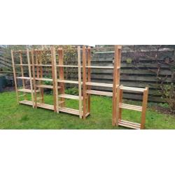 Houten opbergrekken