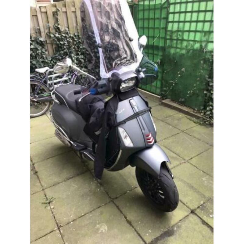 Vespa Sprint 2016