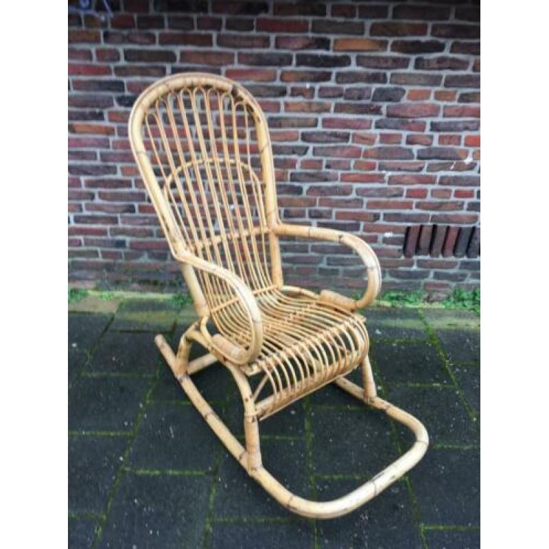 Rotan ROHE schommelstoel goede staat vintage ‘60 design