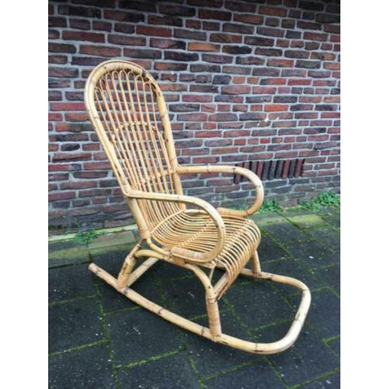 Rotan ROHE schommelstoel goede staat vintage ‘60 design