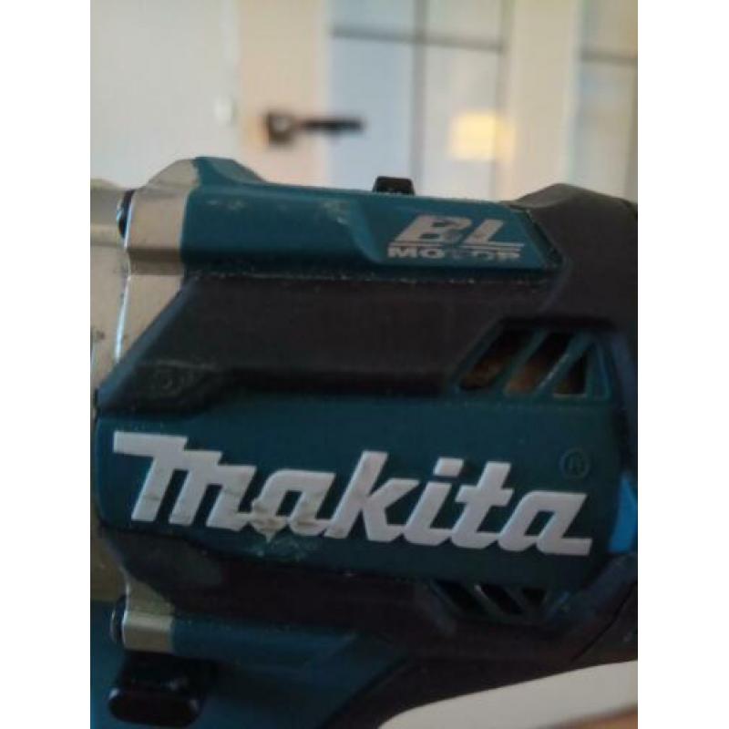 Makita accu boormachine DDF 484