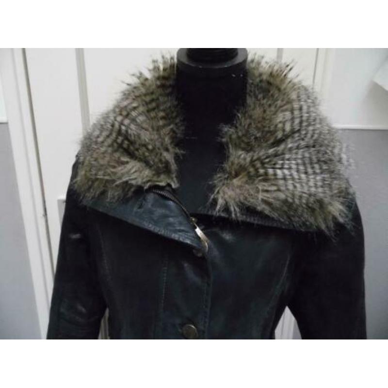 'Stoere lederen jas van ARMA (vintage look)