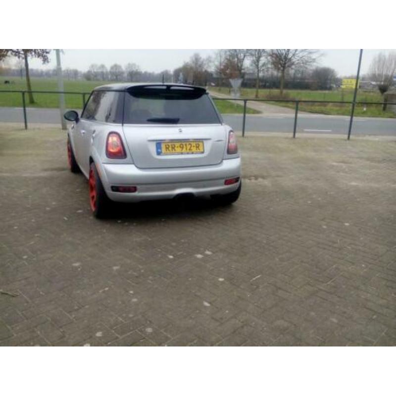 Mini JOHN COOPER WORKS CHILI