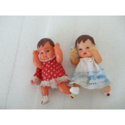 leuke oude poppenhuis popjes van rubber