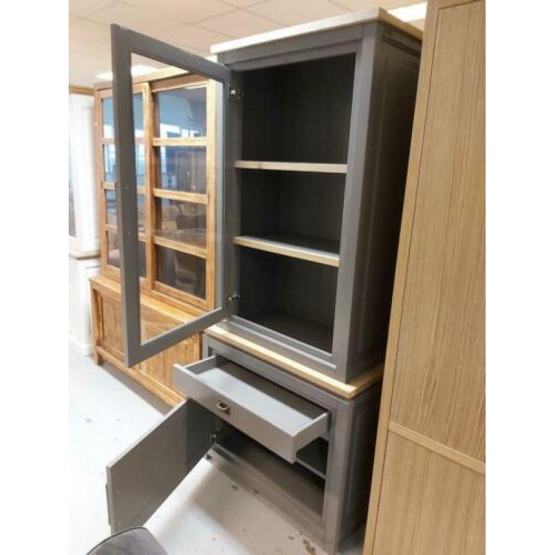 Showroom Richmond buffetkast vitrinekast Ritz