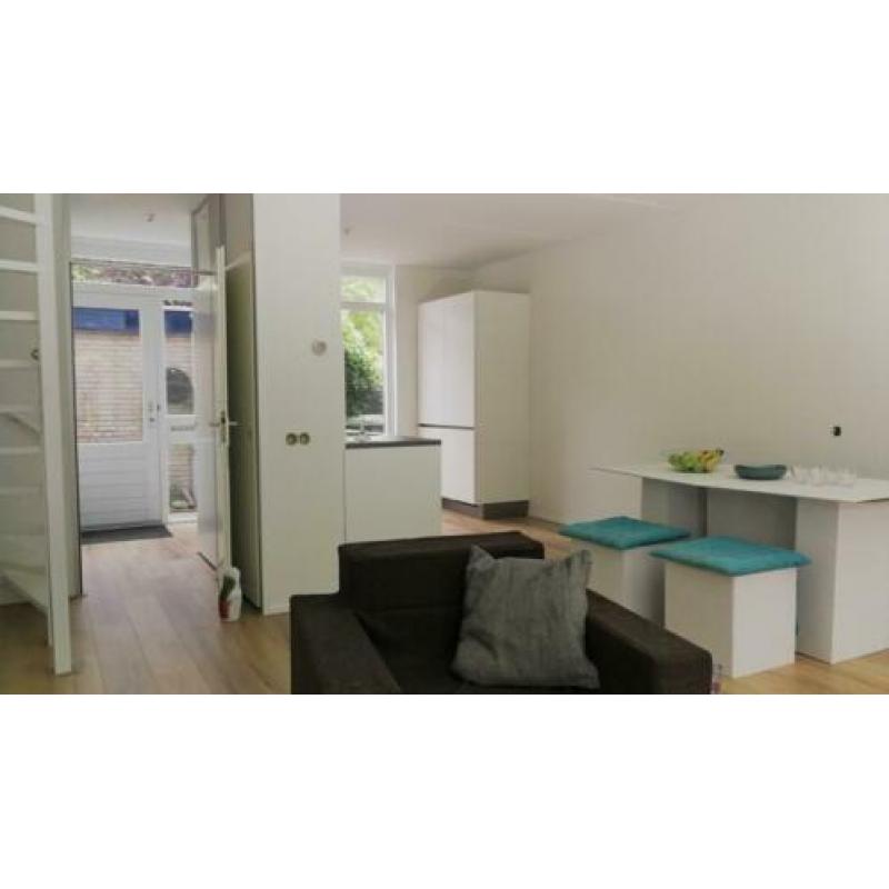 Verkoop je lege huis sneller met deze kartonnen meubelen!