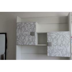 Bureau 120x60x200 MOET WEG!