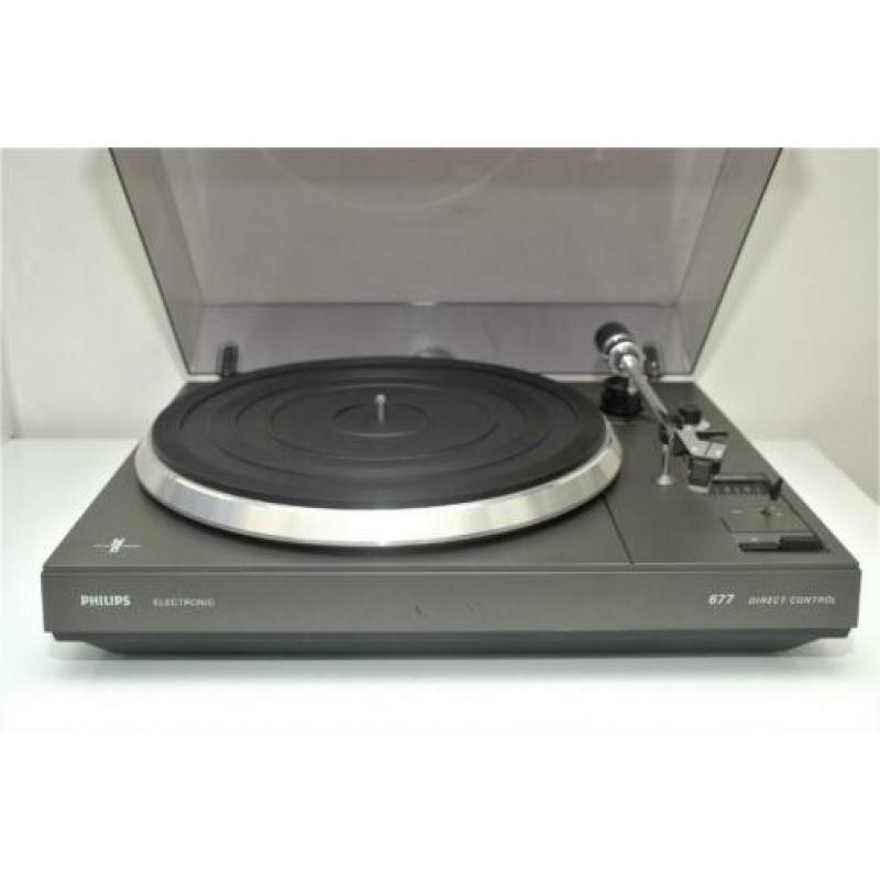 PHILIPS 22AF677 platenspeler.
