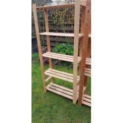 Houten opbergrekken