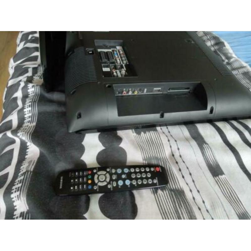Samsung 32 inch TV