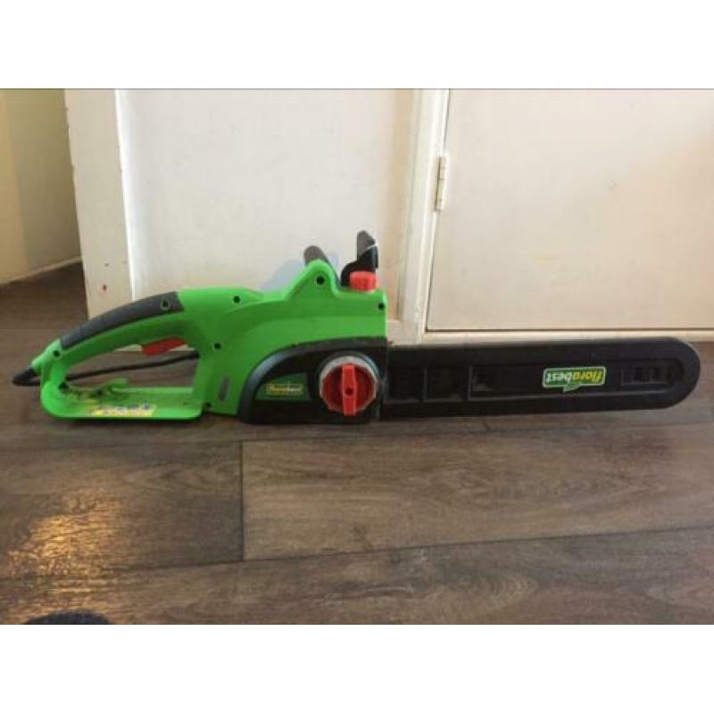 Elektrische kettingzaag 2200 W