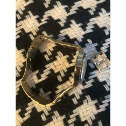 Gouden Guess horloge en Zilveren Guess horloge met strass