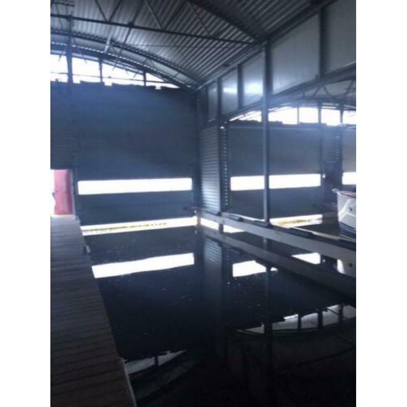 Te huur schiphuis met garage en parkeerplaats in Heeg