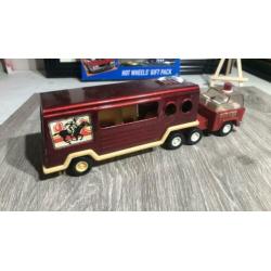 Truck met paarde trailer buddy 1/43 VAVB