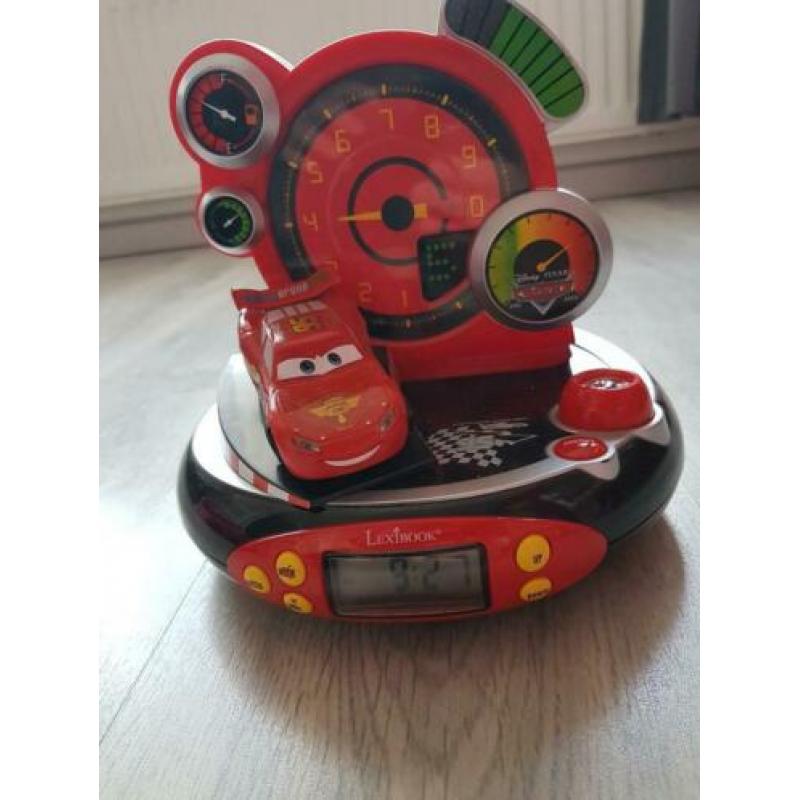 Cars wekker radio
