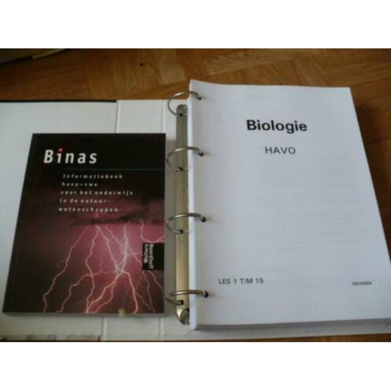 diverse schoolboeken BIOLOGIE HAVO 4, ENGELS 3, ENZ.ENZ.
