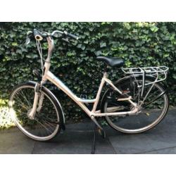 Damesfiets Batavus Monaco wit mt 48