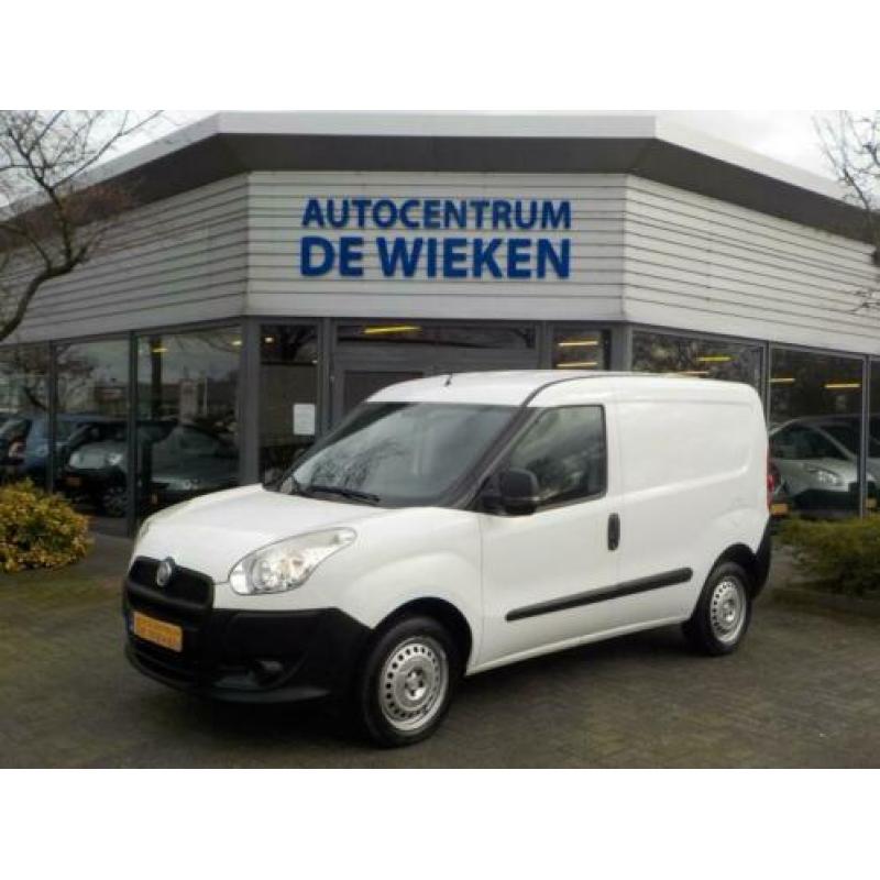 Fiat DOBLO 1.4 BENZINE ELEKTRISCH PAKKET TREKHAAK NIEUWE APK