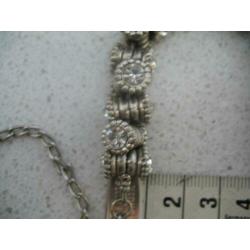 Zilverkleurige Tonnetjes Kralen Ketting met Strass ??