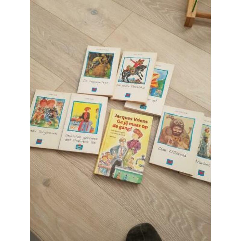 Te koop diverse kinderboeken.