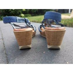 CYPRES damessandaal blauw, maat 37