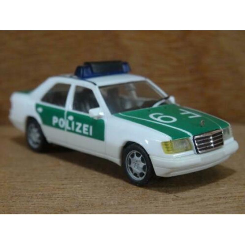 HERPA 1:87, MB E-320T, Polizei, BW, OVP, Zie Foto`s