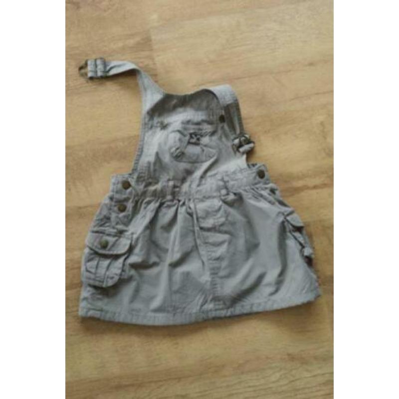 Leuke beige salopette jurk, mt.74