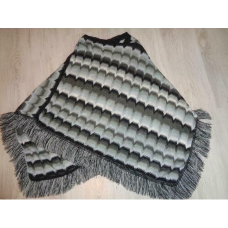 nieuwe poncho zwart grijs