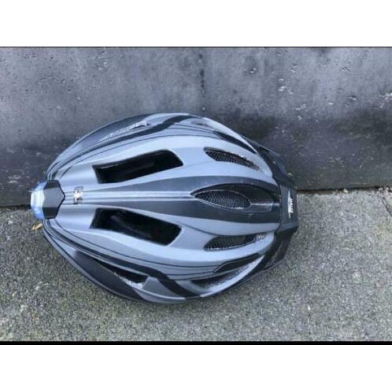Helm met verlichting