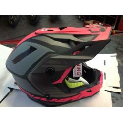 Crosshelm. just one. roze maat s