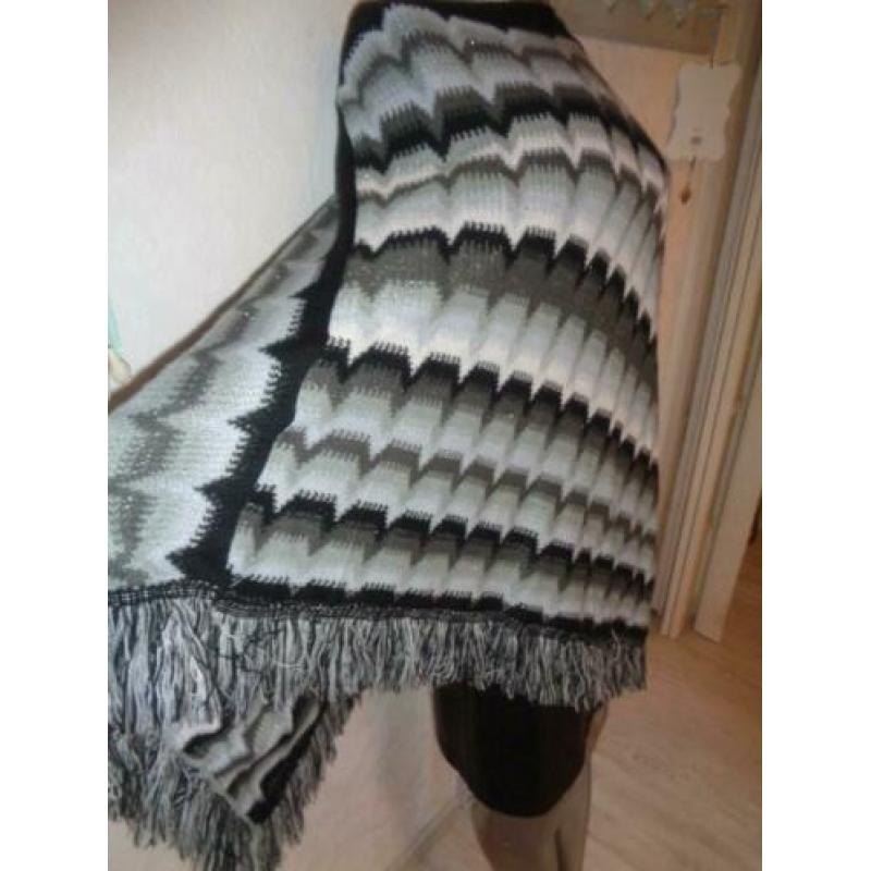 nieuwe poncho zwart grijs