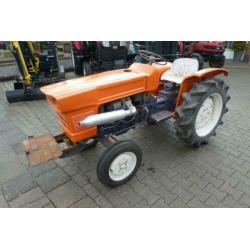 Bij Eemsned een Kubota L1500 goedwerkend