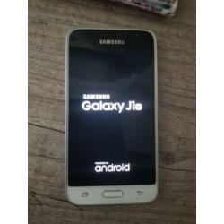 Smartphone Samsung Galaxy J1 6
