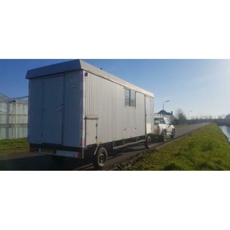 Schamel snelverkeer schaftkeet, schaftwagen of pipowagen.