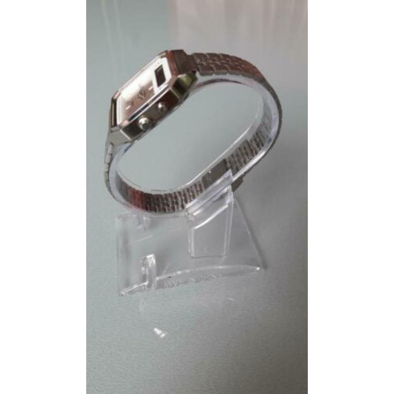 Comodoor horloge