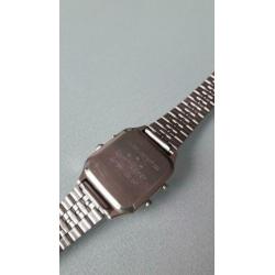 Comodoor horloge