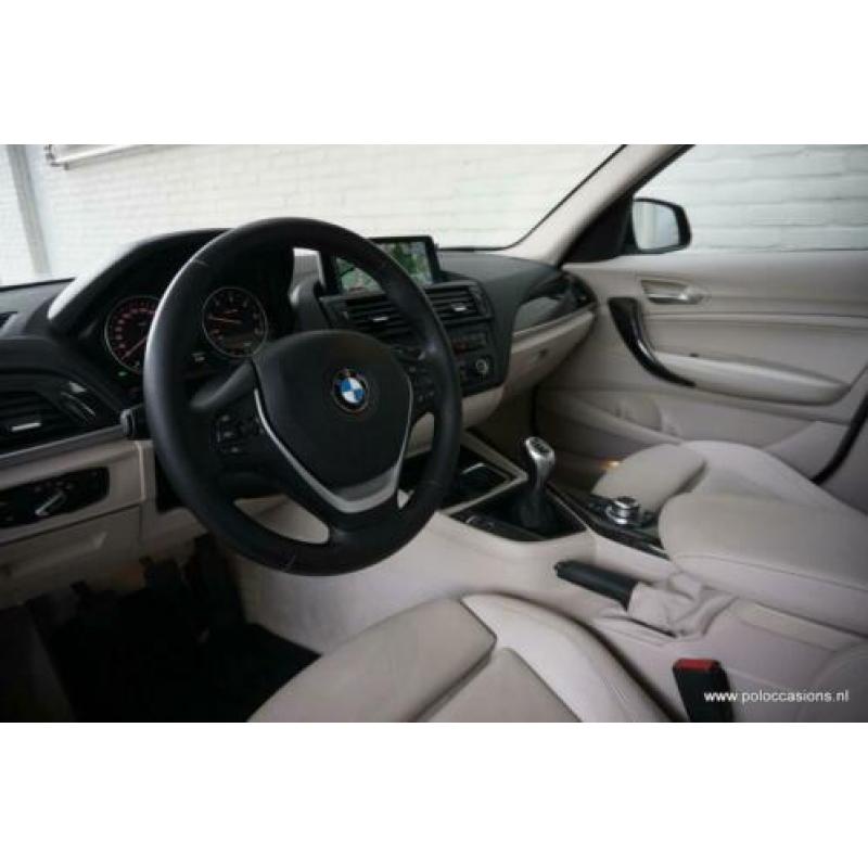 BMW 1 Serie 118d, Xenon, Navigatie Prof, Sportinterieur, Cli