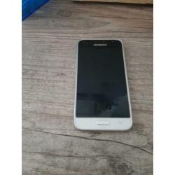 Smartphone Samsung Galaxy J1 6