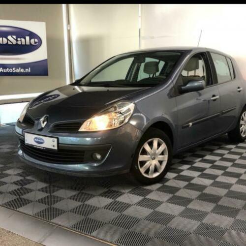 Renault Clio 1.6-16V AUTOMAAT Dynamique Luxe slechts 60.000