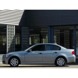 BMW 3-Serie SEDAN 318i NAVI / ZEER NETJES!