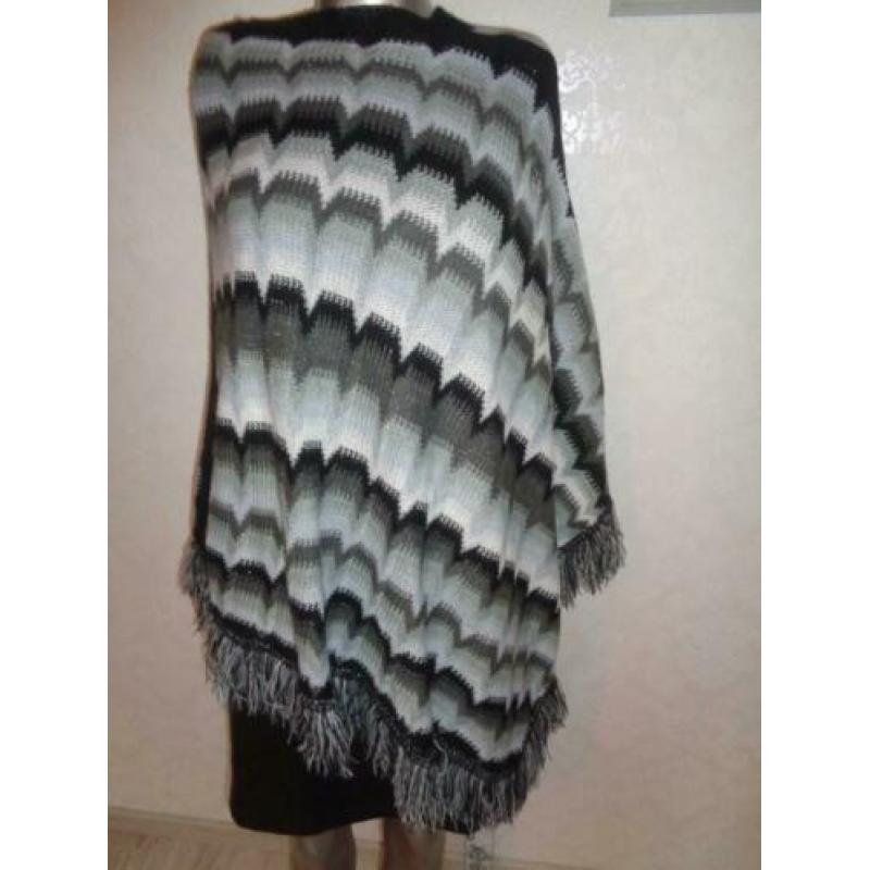 nieuwe poncho zwart grijs