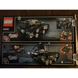 Lego technic RC tracked racer