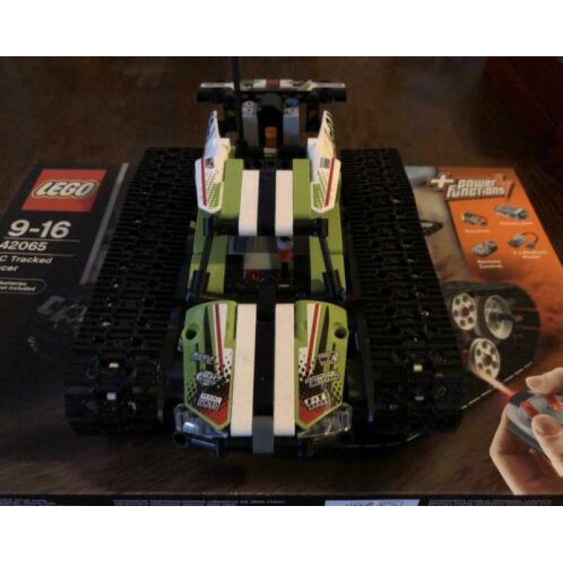 Lego technic RC tracked racer