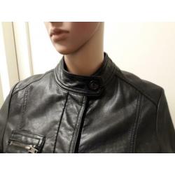 Zwart imitatieleren jasje maat 36