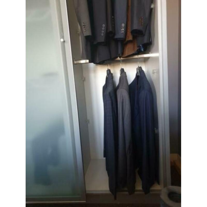Zeer hoogwaardige luxe poggenpohl kast.
