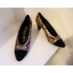 1789 VINTAGE Stuart Weitzman designers gouden pumps 36