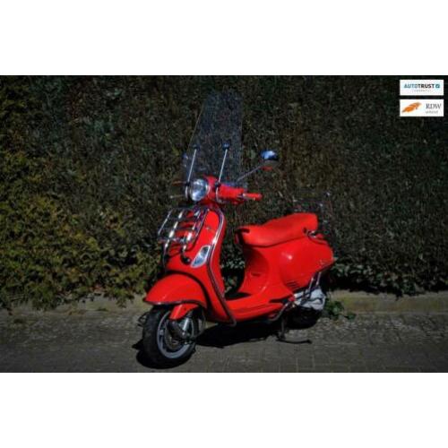 Vespa Snorscooter LX 2T 'Rosso Corsa Beugelset, Alarm, Nieuw