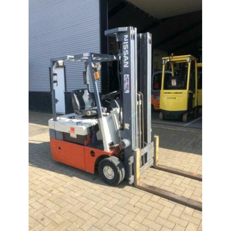 heftruck nissan triplo 5 mtr 3 wiel 48 volt