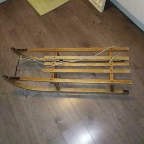 Houten gebruikte slee 1 meter lang