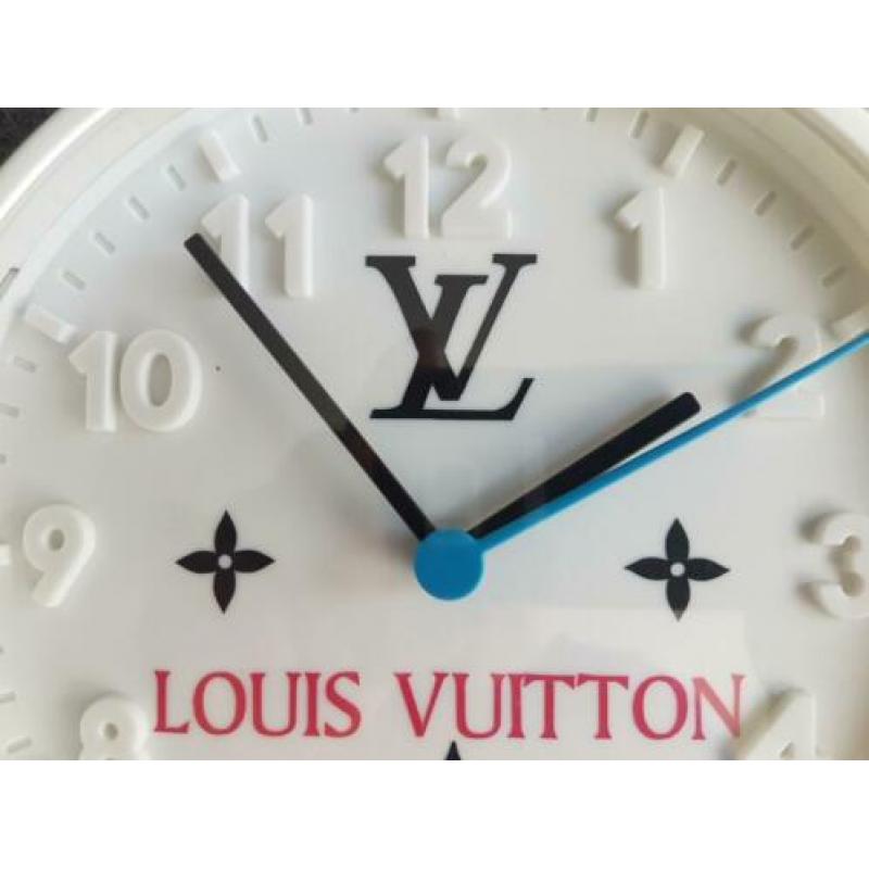 14,95 --- louis vuitton klok geïnspireerd